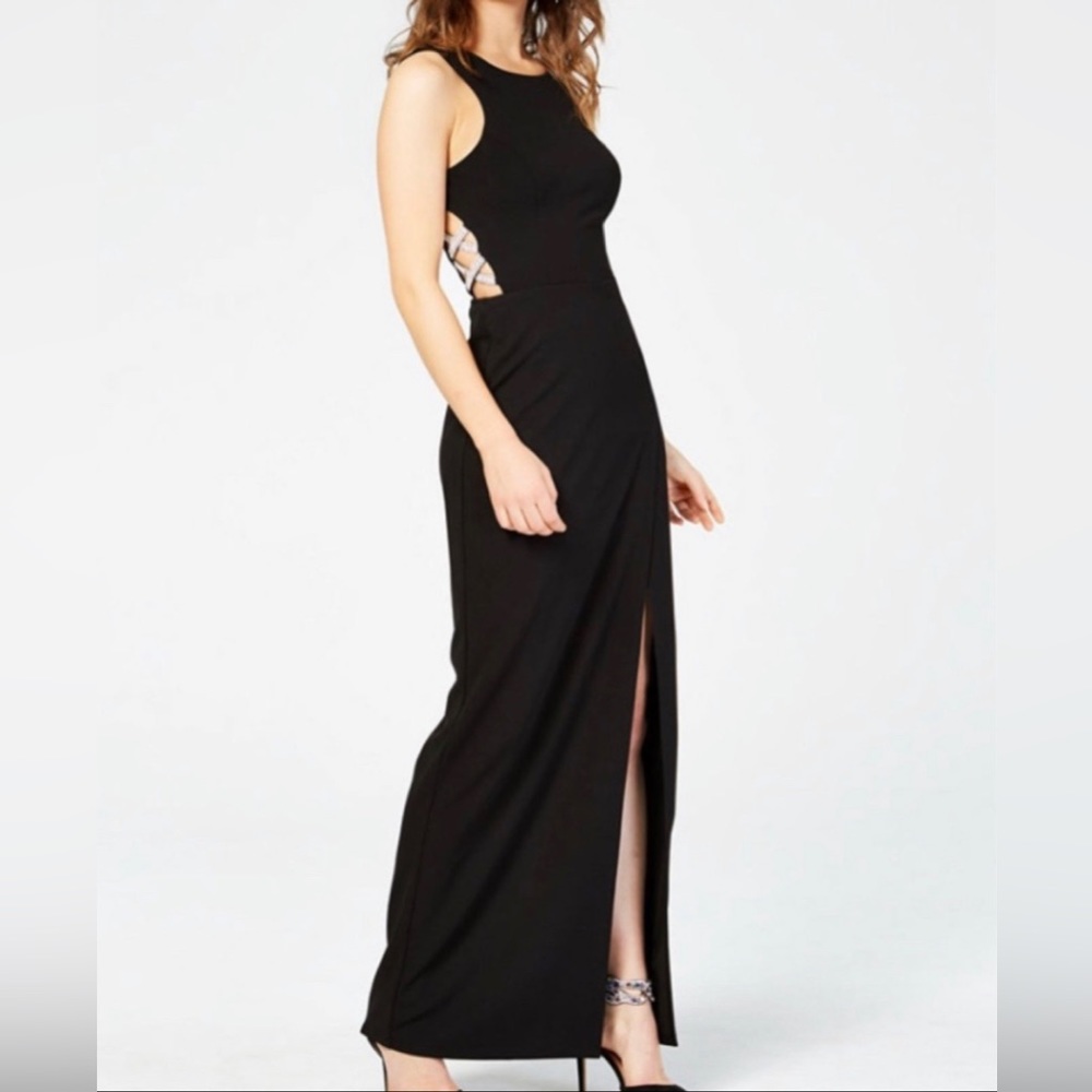 Speechless Junior long black formal sleevless dress with side slit sz 1 junior